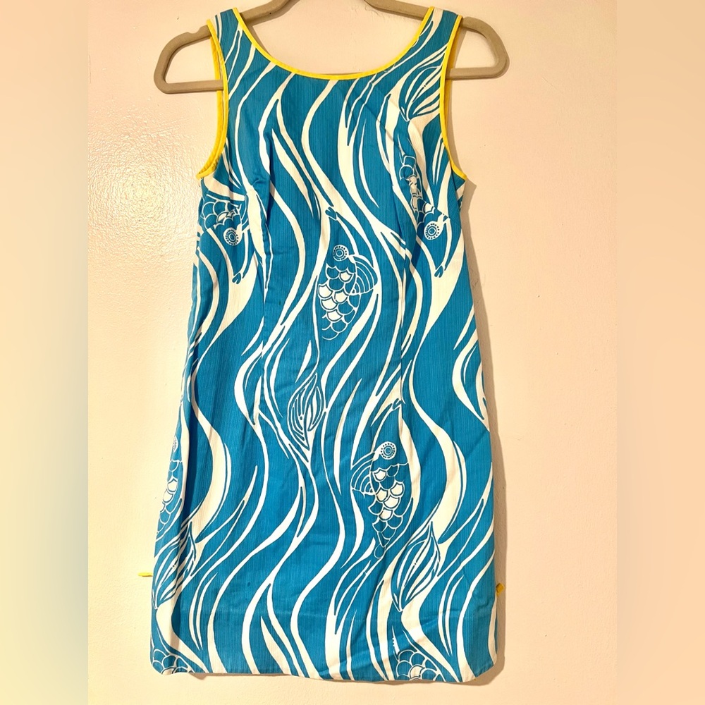 Lilly Pulitzer - cutest motif. Blue, white, yellow. Size 0.